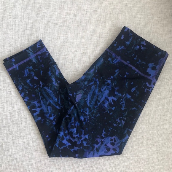 Lululemon Wunder Under Crops II FMSU - Picture 9 of 14